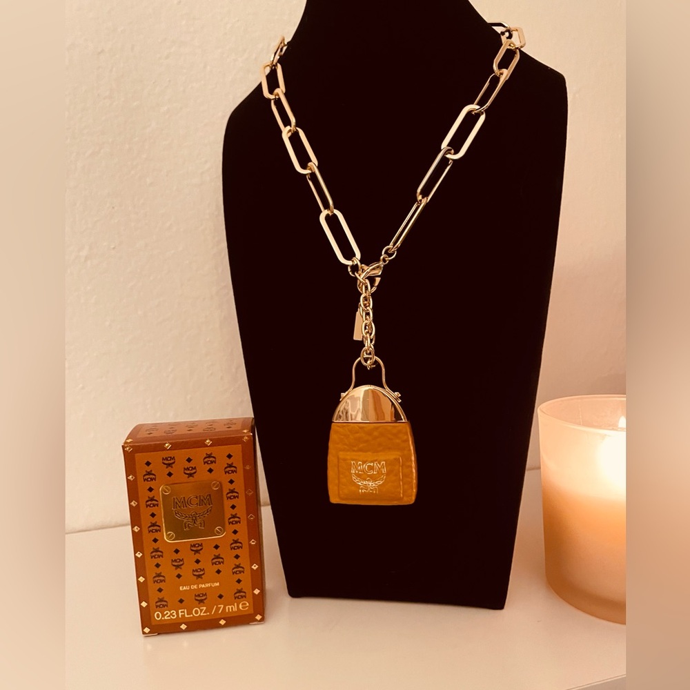 MCM cologne necklace - Picture 2 of 6